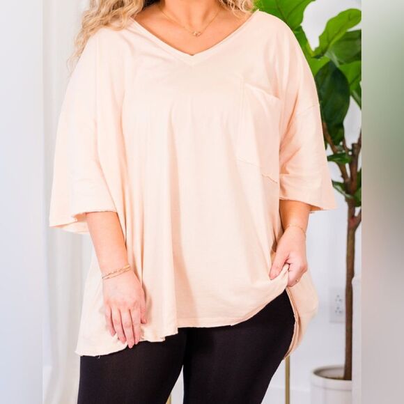 Zenana Outfitters Tops - ZENANA OUTFITTERS BOYFRIEND TEE SHIRT IN PEACH COLOR